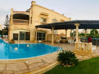 Castle For Sale In Marina 5 - قصر للبيع في مارينا 5 (E5709)